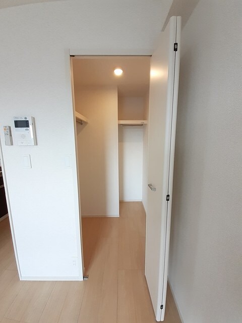 物件内観写真10　(収納)