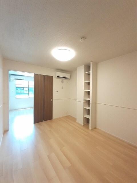 物件内観写真8　(その他部屋・スペース)