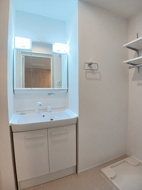 物件内観写真7　(洗面所)