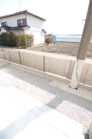 物件内観写真15　(専用庭)