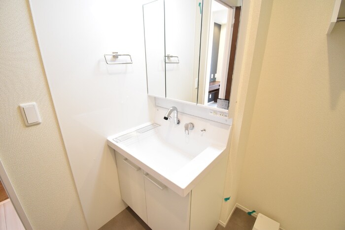 物件内観写真8　(洗面所)