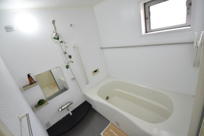 物件内観写真4　(浴室)