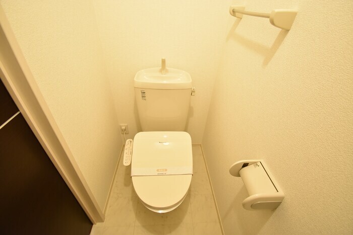 物件内観写真6　(温水洗浄暖房便座)