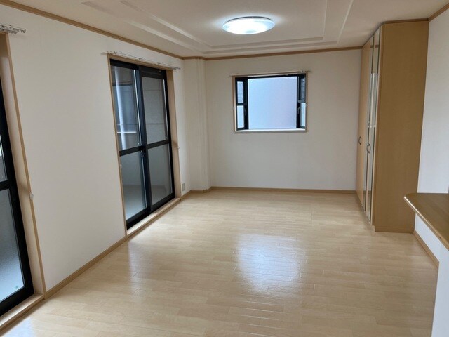 物件内観写真3　(リビング(イメージ))