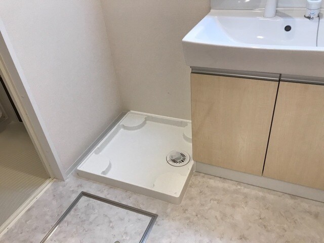 物件内観写真15　(洗濯機置場)