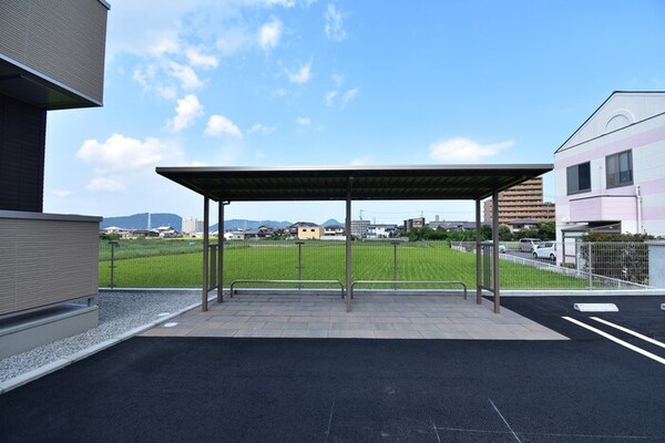 建物設備(駐輪場)