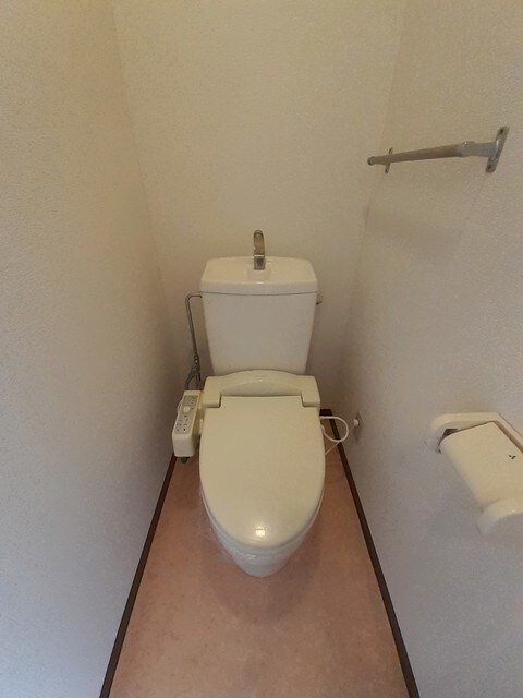 物件内観写真6　(トイレ)