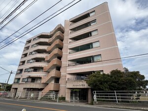 サンシャイン岡本外観写真