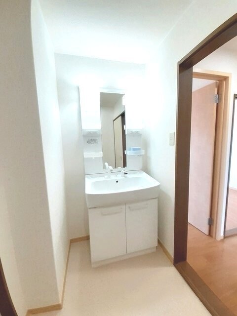 物件内観写真7　(洗面所)