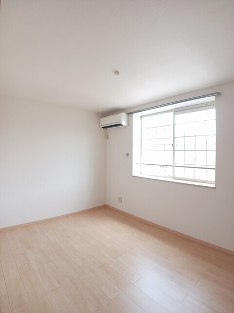 物件内観写真8　(その他部屋・スペース)