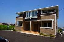 グローヴ・ガーデンⅤの外観写真