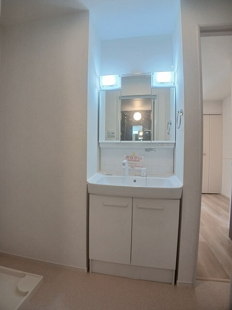 物件内観写真7　(洗面所)