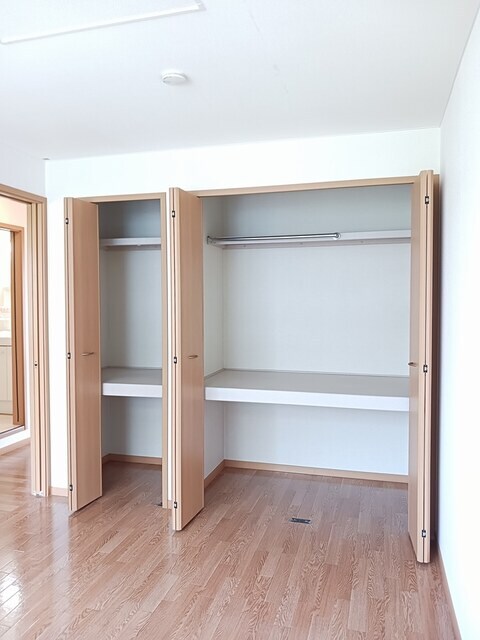 物件内観写真8　(収納)