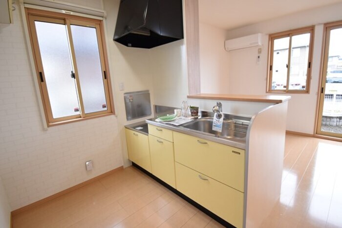 物件内観写真3　(キッチン)