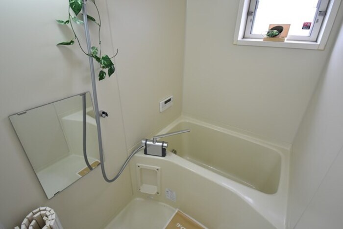 物件内観写真4　(浴室)