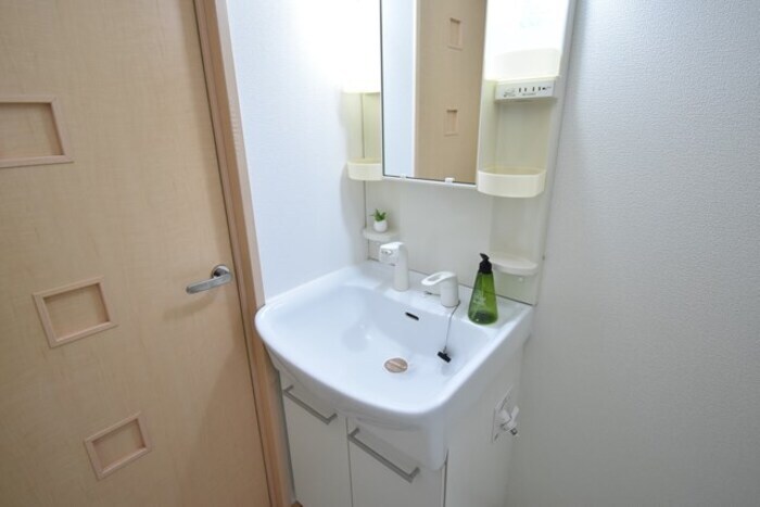 物件内観写真5　(洗面所)