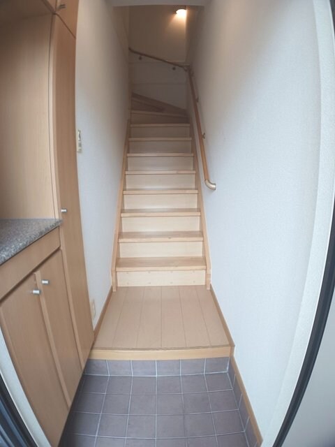 物件内観写真10　(玄関)