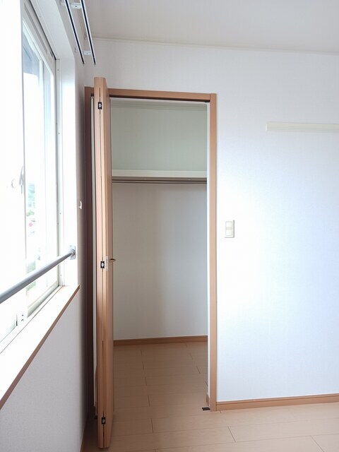 物件内観写真8　(収納)