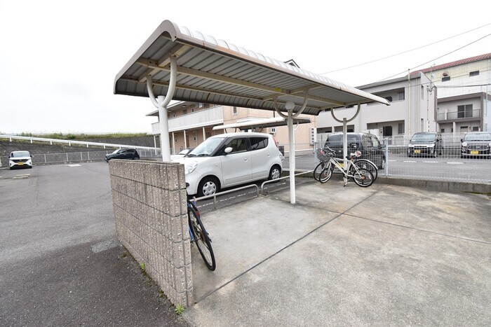 物件内観写真18　(駐輪場)