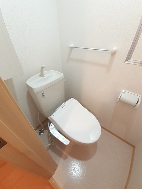 物件内観写真6　(トイレ)