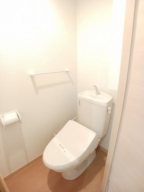 物件内観写真7　(トイレ)
