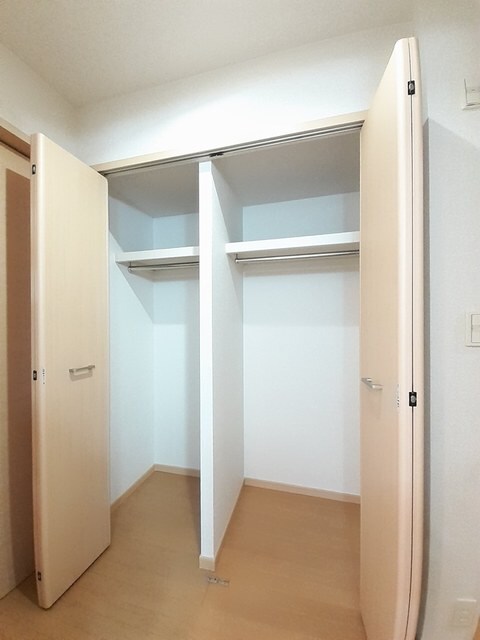 物件内観写真10　(収納)