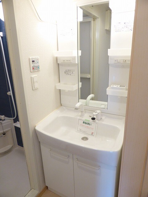 物件内観写真7　(洗面所)