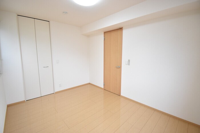 物件内観写真8　(洋室６帖)