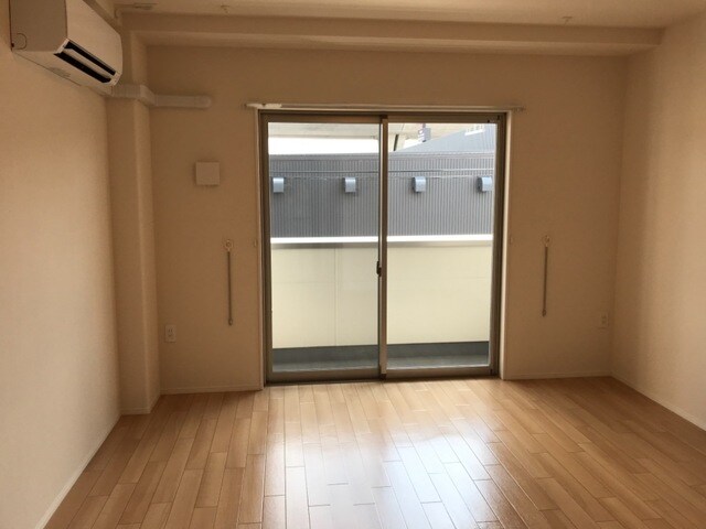 物件内観写真7　(洋室)