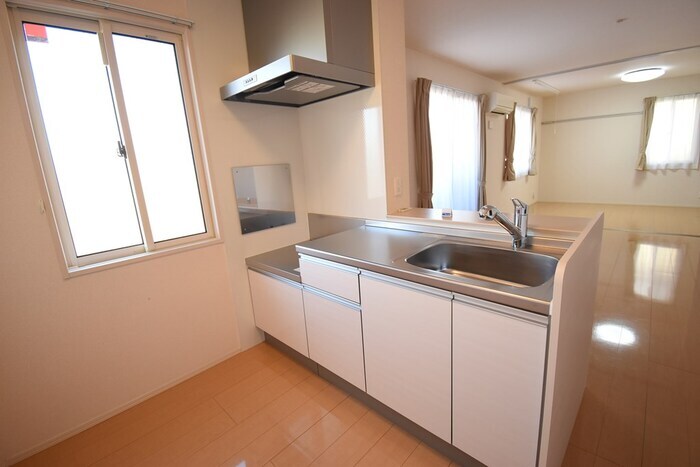 物件内観写真8　(ＬＤＫ１１．８帖)