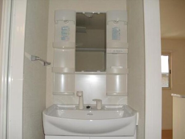独立洗面台(B棟203 洗面化粧台)