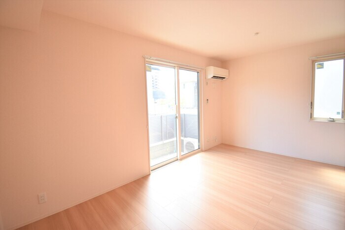 物件内観写真7　(ＬＤＫ１３．４帖)