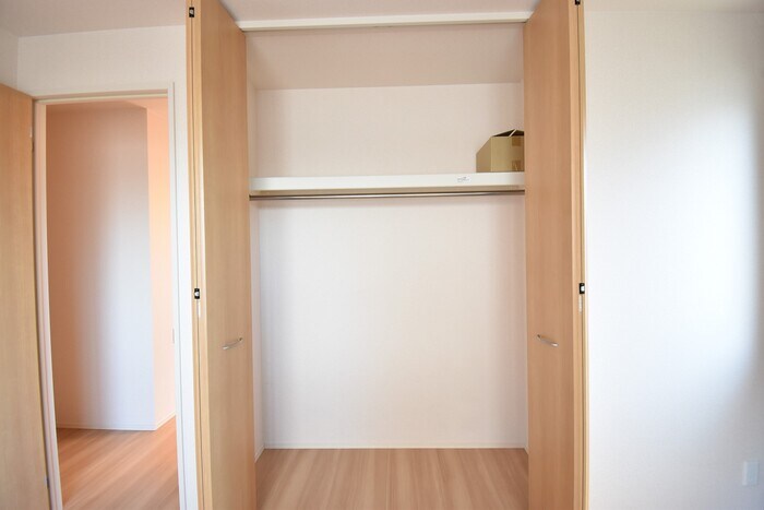 物件内観写真9　(クローゼット)