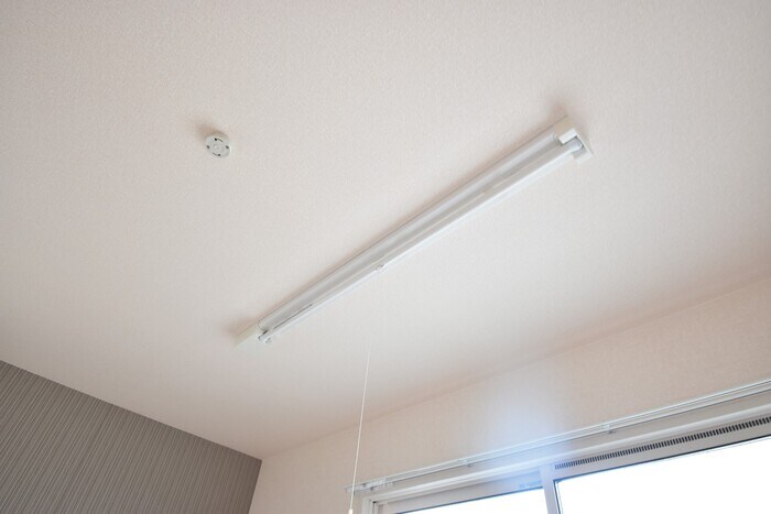 物件内観写真17　(室内物干し)