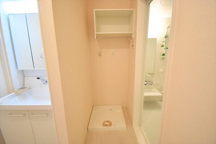 物件内観写真18　(室内洗濯機置場)