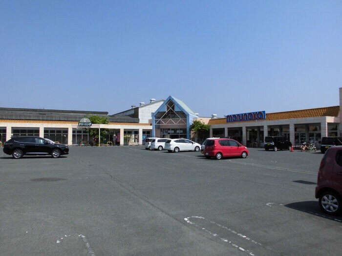 物件内観写真24　(マルナカ春日店(701m))