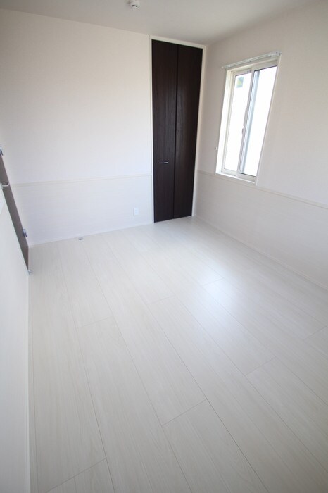 物件内観写真11　(北西洋室)