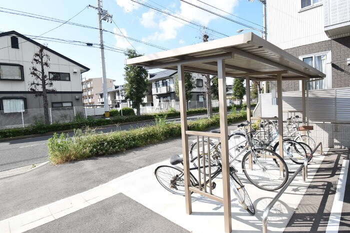 物件内観写真15　(駐輪場)