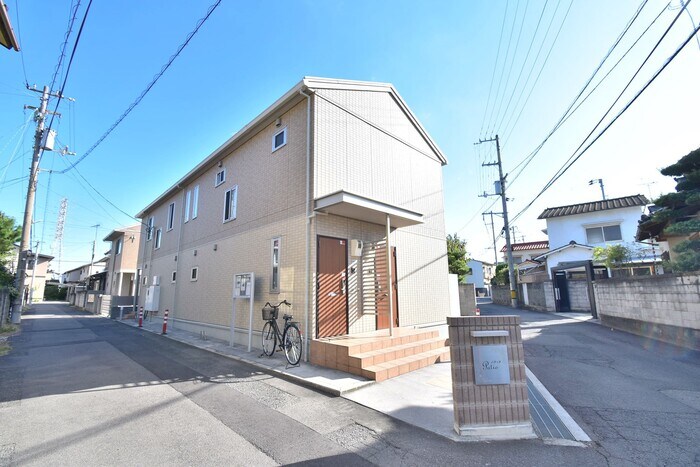 物件外観写真1　(建物外観)