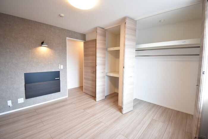 物件内観写真12　(洋室６帖)