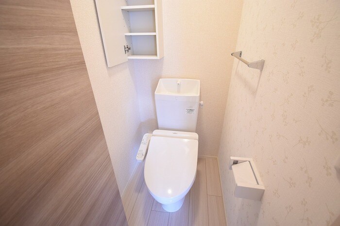 物件内観写真6　(温水洗浄暖房便座)