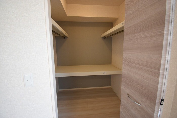 物件内観写真9　(ウォークインクローゼット)