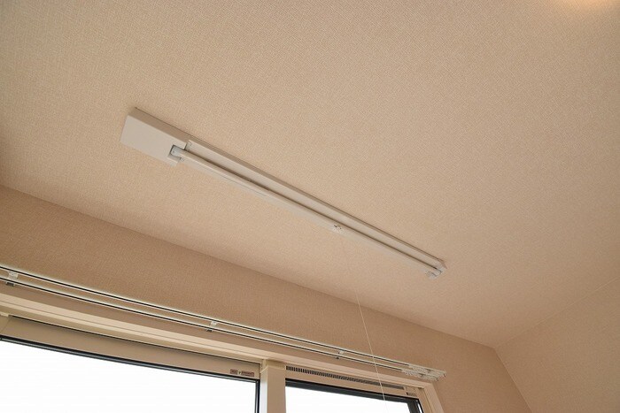 物件内観写真14　(室内物干し)