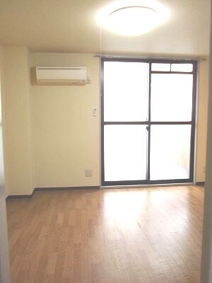 物件内観写真9　(その他部屋・スペース)