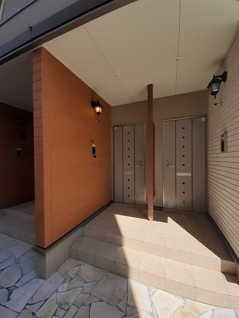 物件外観写真2　(その他共有部分)