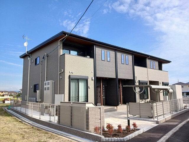 物件外観写真1　(外観写真)