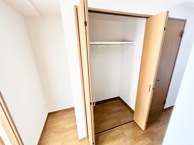 物件内観写真12　(クローゼット)