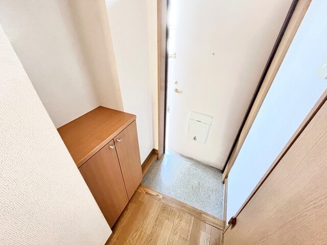 物件内観写真19　(玄関)