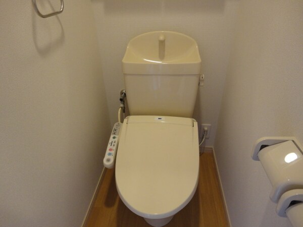トイレ(シャワー付トイレ)