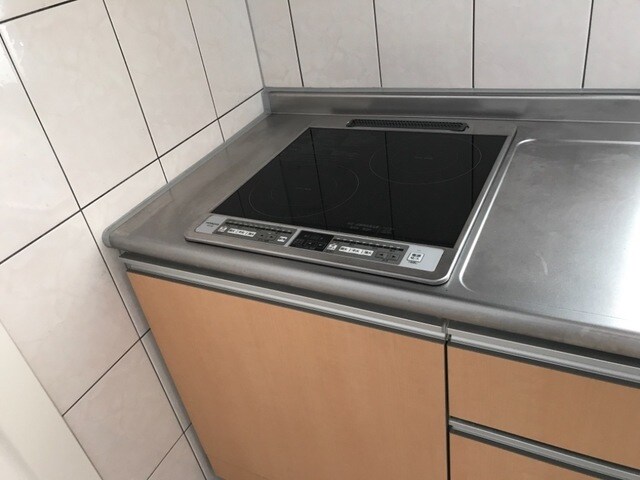 物件内観写真3　(ＩＨコンロ)